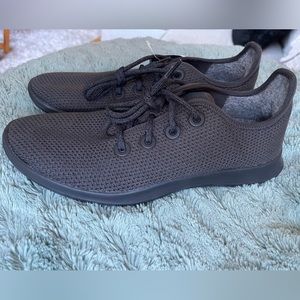 Women’s Gray Allbirds